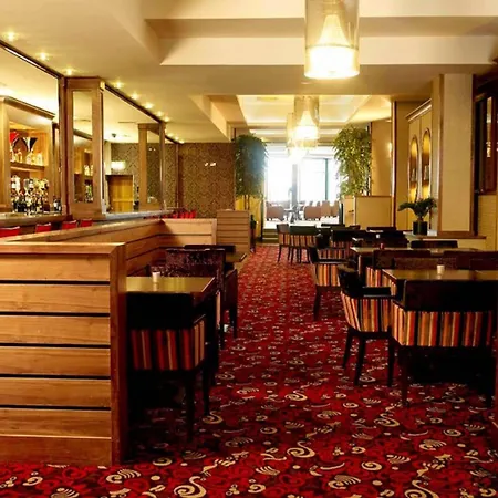 Isle Hotel, Dublin 4*
