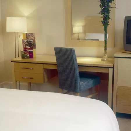 Isle Hotel, Dublin 酒店 4*