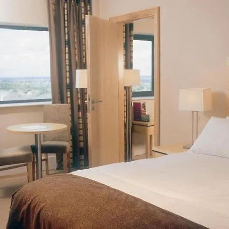 酒店 Isle Hotel, Dublin 4*